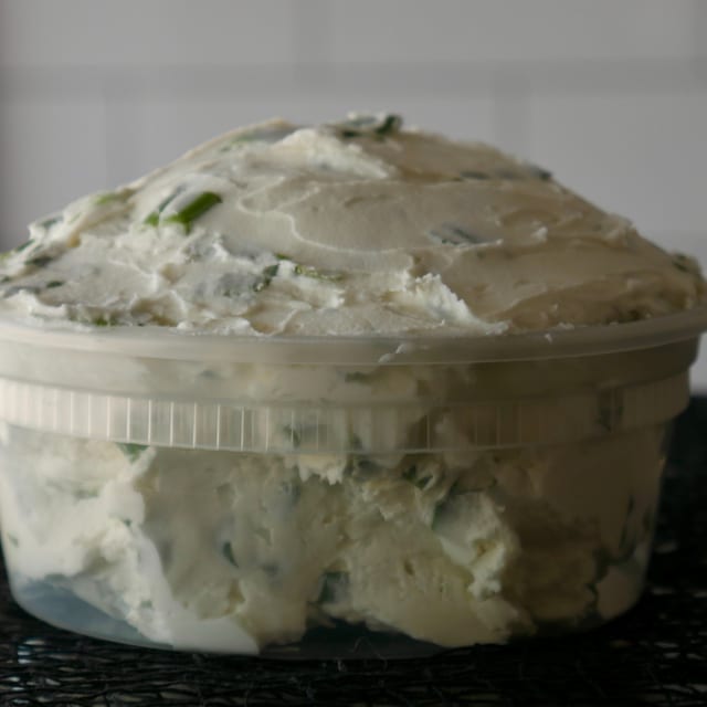 8 oz Scallion CC.